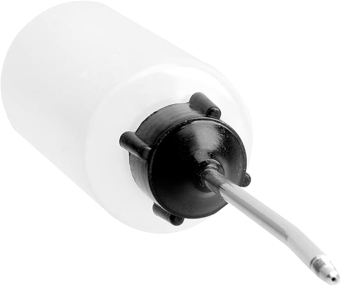 2PCS Sewing Machine Oiler, 120ml Screw on Cap Extended Spout Oil Bottle Sewing Machine Oil Dispenser