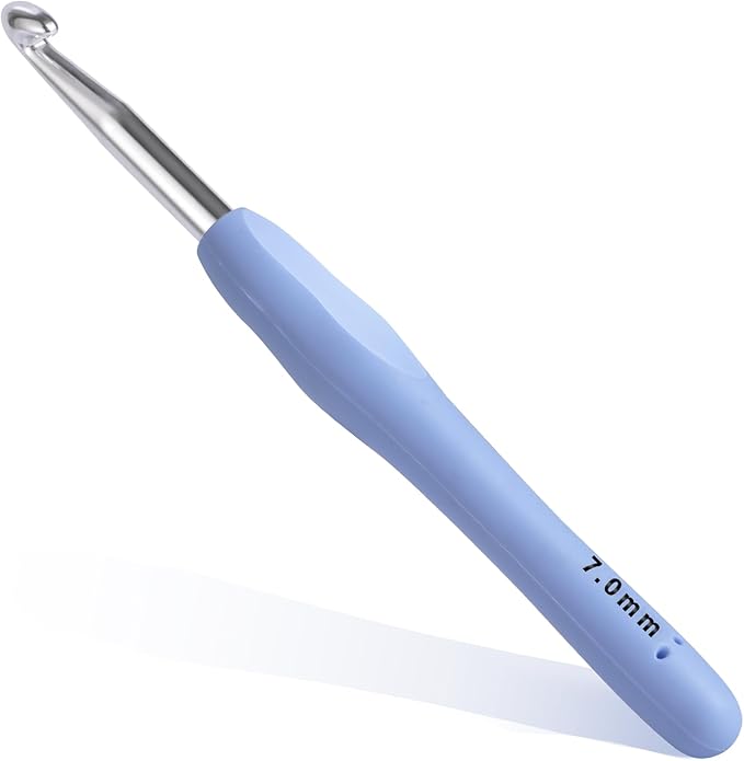 7mm Crochet Hook, Ergonomic Crochet Hooks with Soft Rubber Handle and Smooth Glide Head - Lightweight Aluminum Needles for Beginners, Arthritis, Yarn Projects, Long Crafting Sessions (7.0 mm)