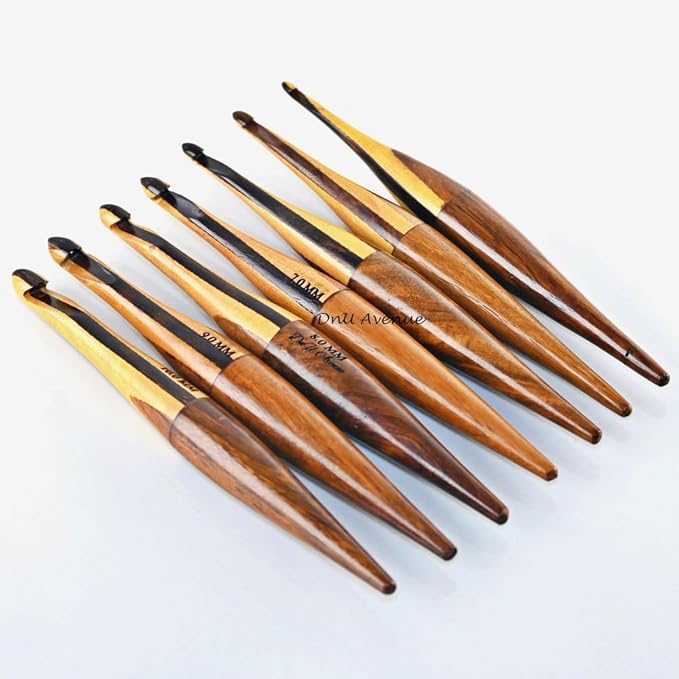 DnU Avenue Crochet Hooks for Arthritic Hands, Multi Color Wooden Ergonomic Crochet Hooks Set of 7 Size 4MM to 10MM | Sustainable Rosewood, Neemwood, Sheesham Wood | for Crochet Lovers