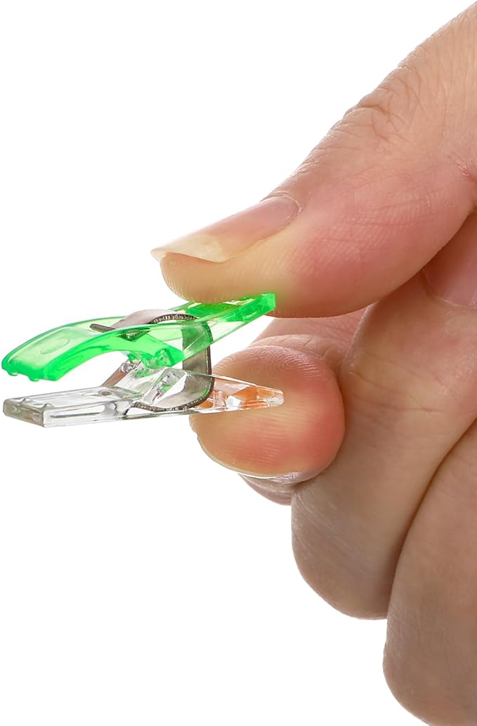 SOUJOY 400 Pcs Sewing Clips for Fabric and Quilting, Plastic Sewing Notions, Assorted Colors Multipurpose Craft Clips for Sewing Quilting Binding Crafts
