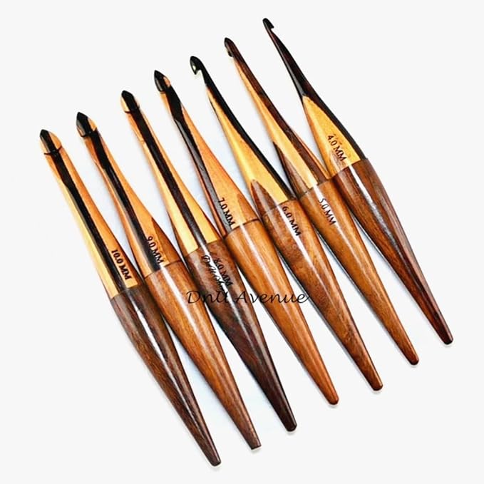 DnU Avenue Crochet Hooks for Arthritic Hands, Multi Color Wooden Ergonomic Crochet Hooks Set of 7 Size 4MM to 10MM | Sustainable Rosewood, Neemwood, Sheesham Wood | for Crochet Lovers