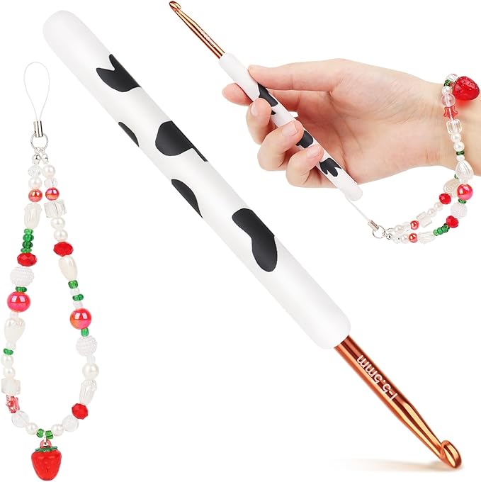 Katech Ergonomic Crochet Hook, Aluminum Soft Grip Crochet Hooks for Beginners and Arthritic Hands, Soft Clay Crochet Needle with Cow Motif and Bead Chain-Ideal Gift for Crocheter (5.5mm)