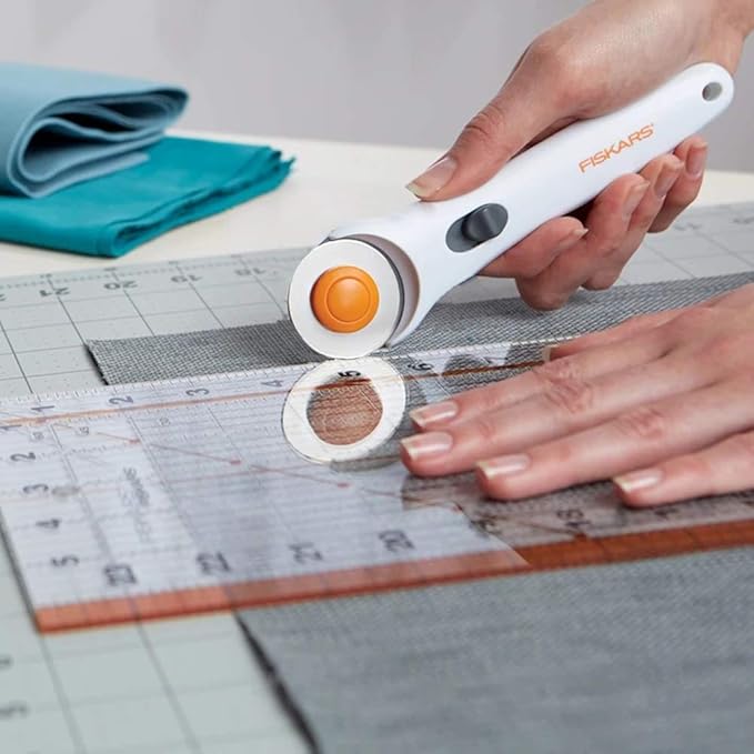 Rotary Cutter Blades 28mm by KISSWILL - Fits Fiskars 28mm Rotary Cutter Replacement, Sharp and Durable (28MM)