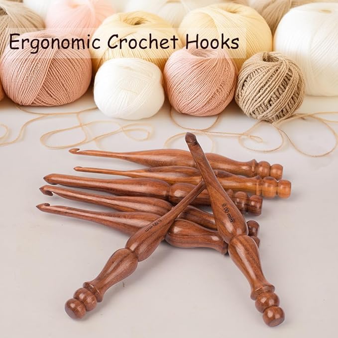 THE KNOX CRAFT Wooden Crochet Hook Set of 7 (4mm–10mm) – Ergonomic Soft Grip Handles, Smooth Wooden Yarn Hooks for Arthritic Hands – Beginner-Friendly Crochet Hooks Gift Set