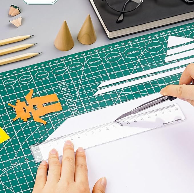 3 Pcs Self Healing Cutting Mat, A4 Craft Rotary Cutting Sewing Mat, Double Sided 5-Ply Tabletop Cutting Board for DIY Artwork Cutting, Hobbies, Stencils, Scrapbooking (12“ x 9” (3 Pcs))