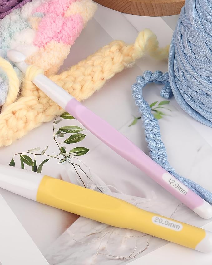 Aeelike Crochet Hooks 8mm, 10mm, 12mm,15mm, 20mm, Ergonomic Crochet Hooks Set with Large Rubber Handle for Chunky Yarn Weaving Blanket DIY Crafts,Ideal Gift