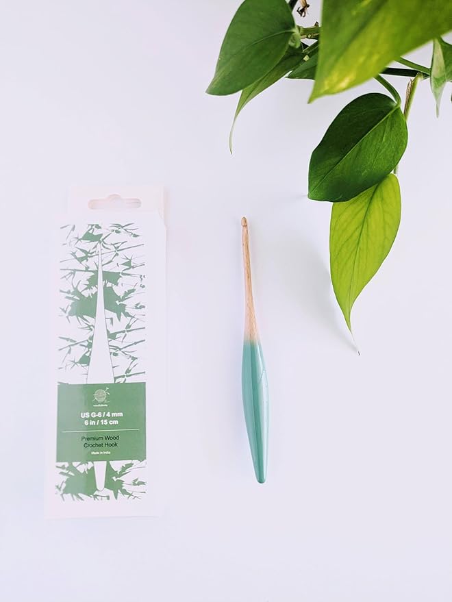 mindfulknits Premium Ergonomic Beech Wood Crochet Hook – Size US 7, 4.5mm – 15cm Length – Wooden Crochet Hook - Knitting & Crochet Supplies for Crafting Relaxation & Stress Relief (4.5mm)
