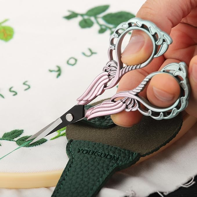 Sharp Detail Scissors with Case Embroidery Sewing Crafting Scissor for Needlework Threading Craft Artwork DIY Tools, Little Crocheting Shears Pink