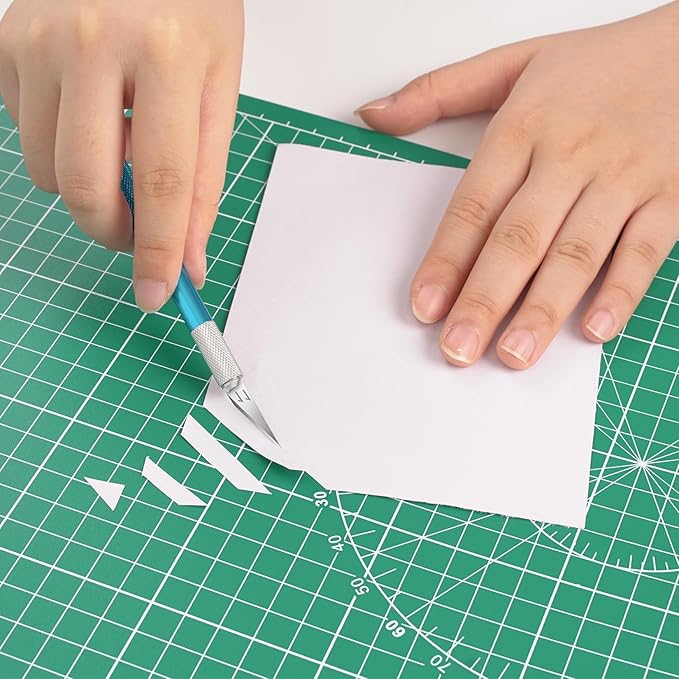 DIYSELF Cutting Mat 9in×12in, Cutting Mats for Crafts, Self Healing Cutting Mat A4, Cutting Mats Double Side for Sewing, Fabric, Quilting, Craft Mat for Desktop