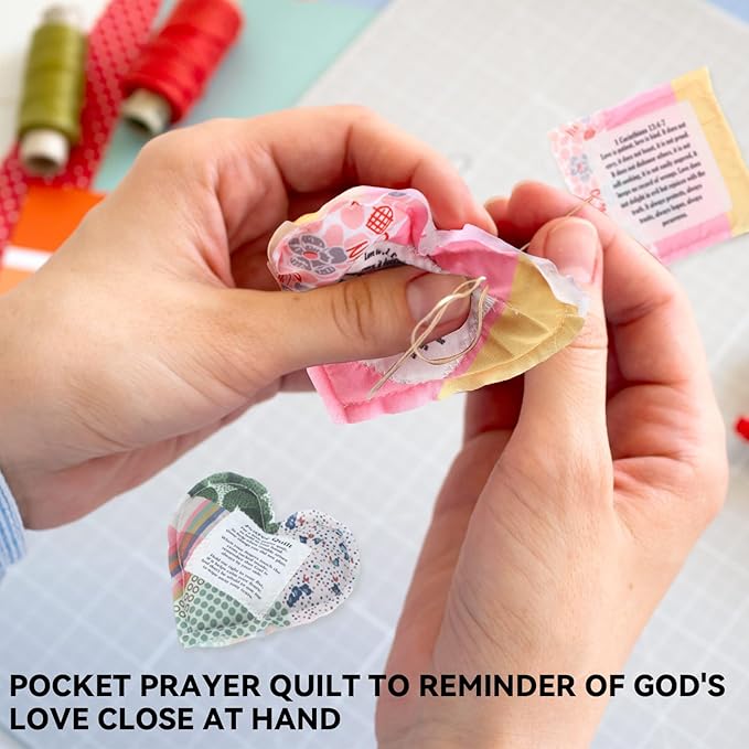 Ceenna Pocket Prayer Quilt Panel Squares with Small Wooden Crosses Mini Scripture Pocket Prayer Quilt Religious Spiritual Gift for Friend Family Easter Reward Gift