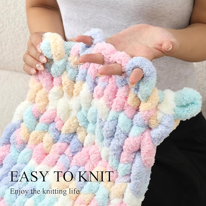 Chunky Yarn for Hand Knitting, No7 Thick Yarn, 250Grams 32Yards, Pack of 4, Perfect for Knitters and Crafters (Marshmallow)