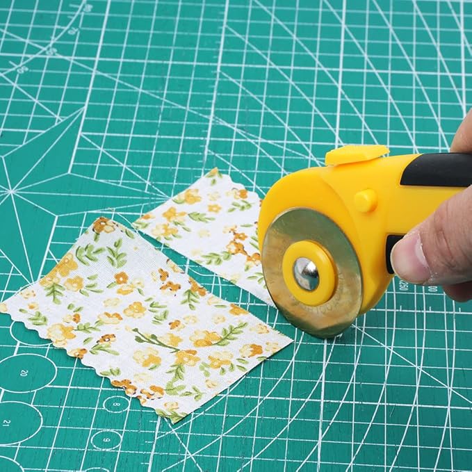 AUTOTOOLHOME 45mm Rotary Cutter Automatic Fabric Cutter 5pcs Titanium Replacement Blades 5pcs Pinking Rotary Blades with Safety Lock for Quilting, Sewing, Crafts