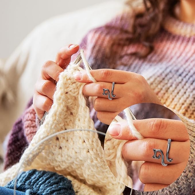 YUXIANLB 4pcs Knitting Crochet Loop Ring for Fingers Metal Open Yarn Guide Crochet Rings Adjustable Braided Faster Knitting Thimbles Holders Accessories for Crochet Mother Grandma Gifts (Multicolor B)