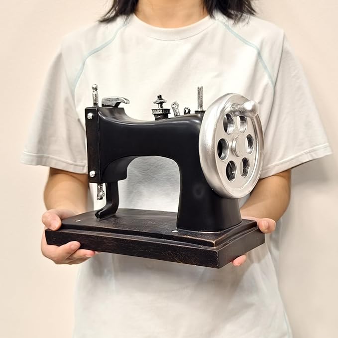 8.3''H Vintage Sewing Machine Model Figurine Retro Resin Needlework Decoration 70s 80s Nostalgic Tailor Design Antique Figurine for Clothing Shop, Café, Desk,Window Display Photography Props