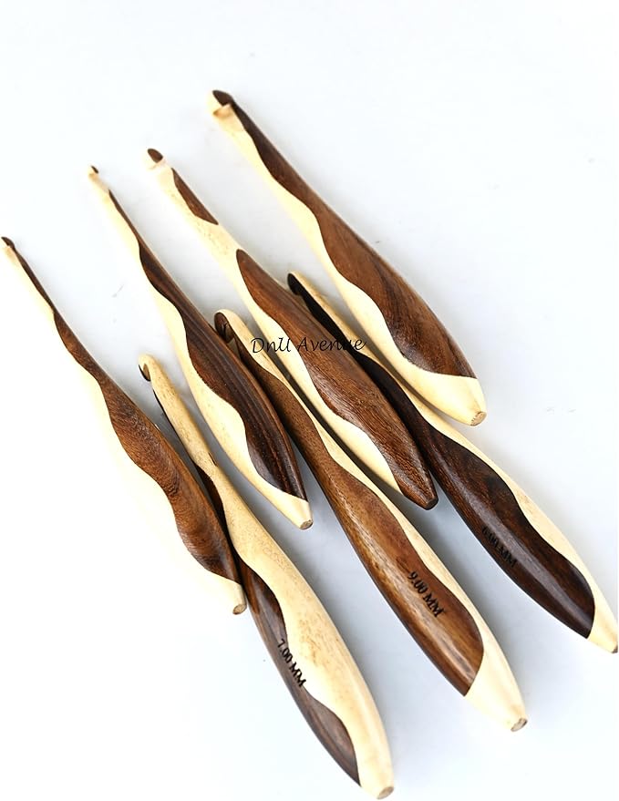 DnU Avenue Jumbo Wooden Crochet Hooks – Handcrafted Large Crochet Hook Set for Chunky Yarn, Bulky Projects, Knitting & Crafting | Premium Ergonomic Tools for Smooth and Comfortable Stitching