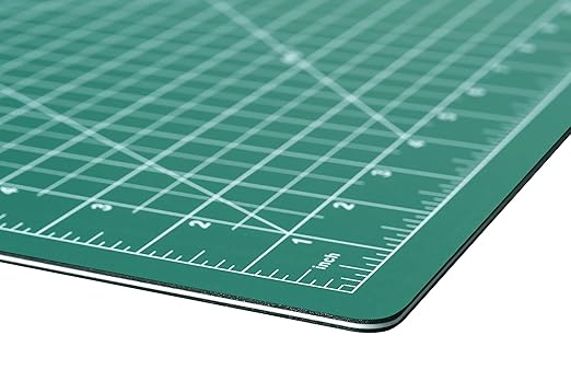 Dahle Vantage 10473 Premium Self-Healing Cutting Mat, 24"x36", 1/2" Grid, 5 Layers for Max Healing, Perfect for Crafts & Sewing, Green