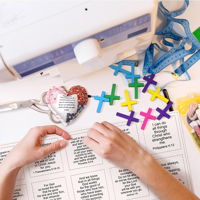 Pocket Prayer Quilt Panel Squares with Small Wooden Crosses Mini Scripture Pocket Prayer Quilt for Friend Family Religious Spiritual Gift Easter Reward Gift(Scripture,Colorful)