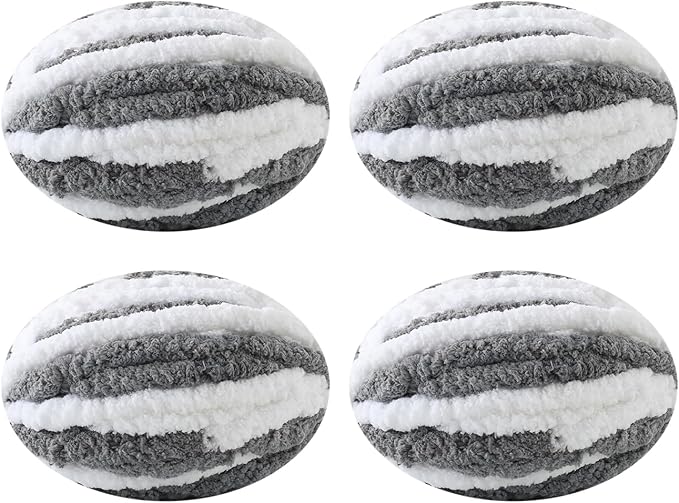 Chunky Yarn for Hand Knitting, No7 Thick Yarn, 250Grams 32Yards, Pack of 4, Perfect for Knitters and Crafters (Grayish White)