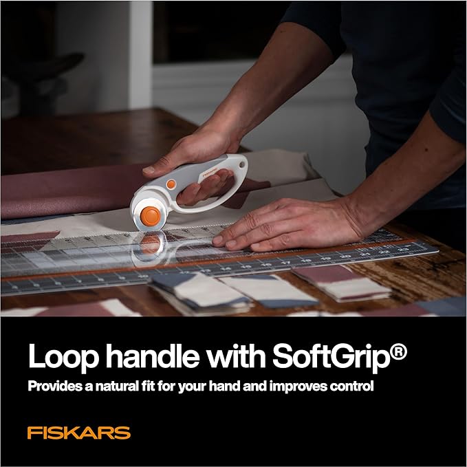 Fiskars Loop Rotary Cutter, Titanium 45mm Blade, Ideal for Cutting Multiple Layers, For Fabric, Felt, Vinyl and Crafts, Softgrip Handle