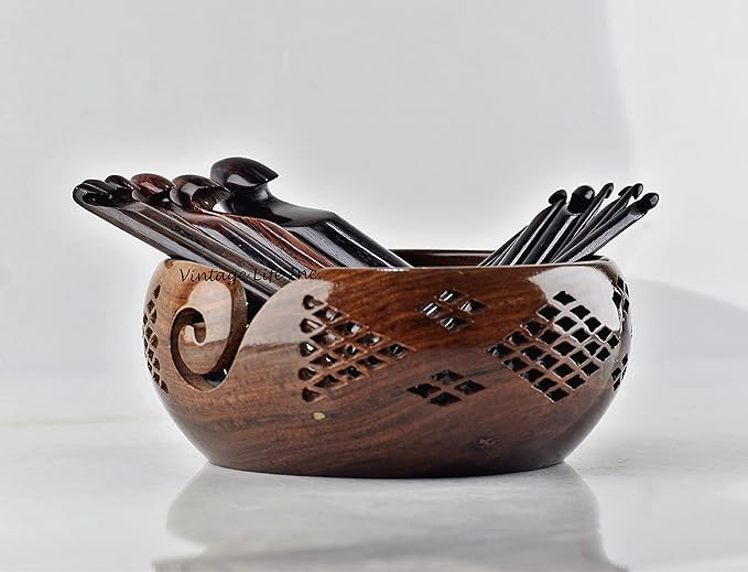 DnU Avenue Rosewood Ergonomic Crochet Hooks Set of 15-3.5 MM to 25 MM with Vintage Carved Bowl, Wooden Yarn Ergonomic Crocheting Set for Arthritic Hands, Knitting Easy Grip in Brown Color