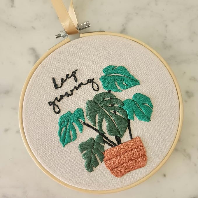12 Pieces 5 Inch Embroidery Hoops Adjustable Wooden Circle Cross Stitch Hoop Ring for Embroidery, Art Craft Handy Sewing and Christmas Decoration