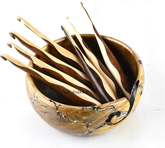 7-Piece Wooden Crochet Hook Set with Yarn Bowl – Sizes 4mm to 10mm, Smooth Handmade Bamboo Crochet Hooks for Yarn, Ergonomic Crochet Tools for Beginners & Experts