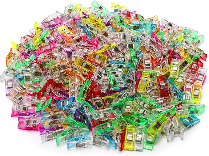 SOUJOY 400 Pcs Sewing Clips for Fabric and Quilting, Plastic Sewing Notions, Assorted Colors Multipurpose Craft Clips for Sewing Quilting Binding Crafts
