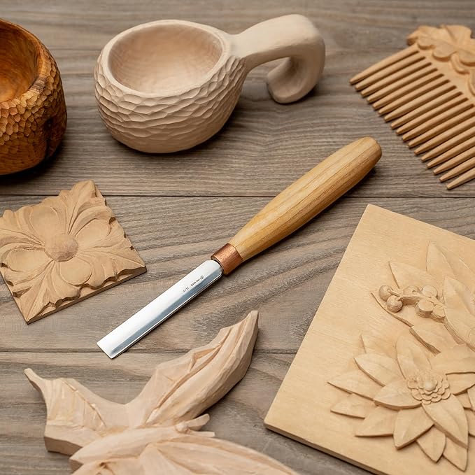 BeaverCraft Wood Carving Gouge K5/12 Woodworking Hand Chisel Compact Wood Carving Knife for Beginners and Profi