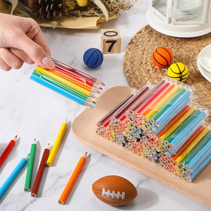 Cholemy 200 Sets Mini Colored Pencils 3.5 Inch Portable Short Color Pencil Bulk Coloring Pencils Pre Sharpened Drawing Colored Pencil for Painting Gift 6 Color