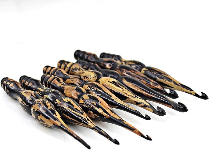 13-Piece Wooden Crochet Hook Set – Sizes 3.5mm to 12mm, Smooth Handmade Bamboo Crochet Hooks for Yarn, Ergonomic Lightweight Knitting & Crochet Tools for Beginners & Experts