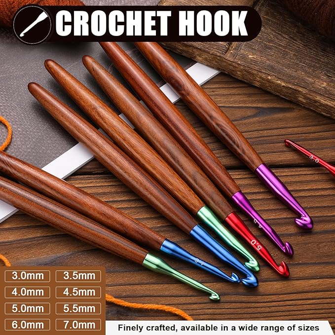 Giwrmu 3 Pcs Crochet Hooks, 3.0mm/5.0mm/7.0mm Ergonomic Crochet Hook, Colored Aluminum Crochet Hook with Wooden Handle Crochet Needle for Crocheting Yarn