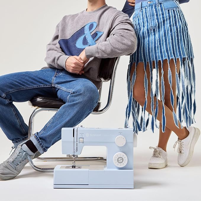 SINGER Heavy Duty 4423 Meltwater Blue High Speed Sewing Machine with Accessory Kit | Strong Motor With Enhanced Piercing Power, 97 Stitch Applications, Full Metal frame, 1-step Buttonhole & LED Light