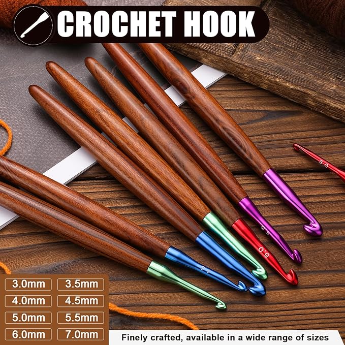 Giwrmu Crochet Hooks, 4mm Ergonomic Crochet Hook, Available in 3mm-7mm, Colored Aluminum Crochet Hook with Wooden Handle Crochet Needle for Crocheting Yarn
