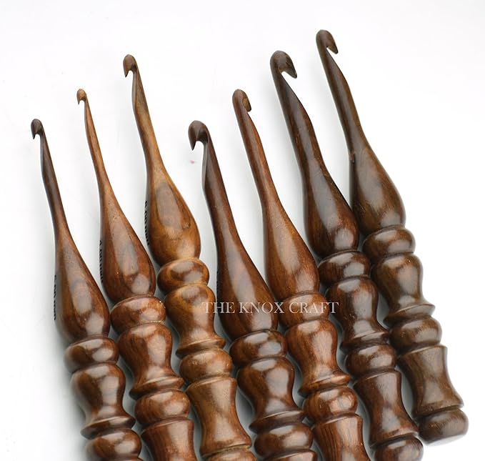 Wooden Crochet Hook Set of 13, Ergonomic Soft Grip Handles for Arthritis & Hand Pain, 3.5mm–12mm Crochet Needles for Beginners, Knitting & Yarn Crafts