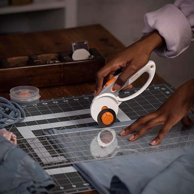 Fiskars Easy Change DuoLoop Rotary Cutter (45 mm/60 mm)