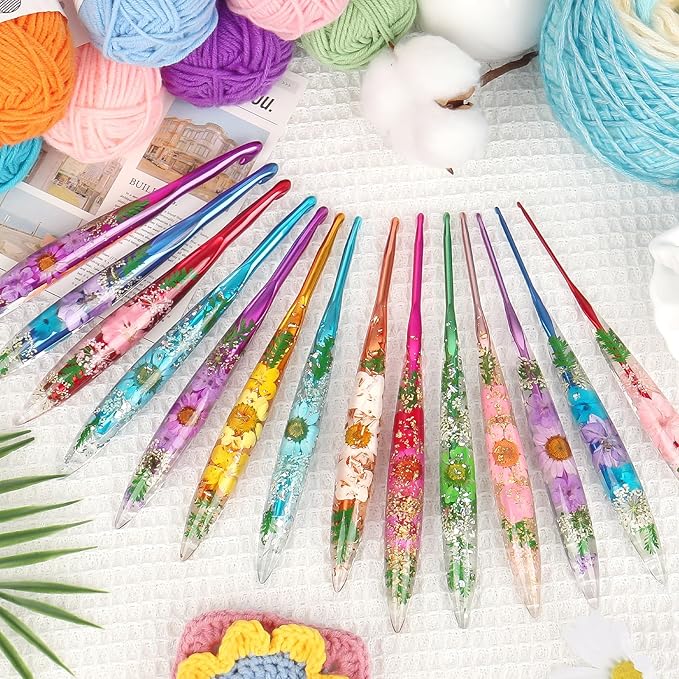 Coopay Crochet Hooks, 4mm Ergonomic Crochet Hook with Floral Plastic Grips, Stylish and Unique, Ideal for Crocheting Blankets, Dolls, Shawls, Hats, Scarves (G-4.0mm)
