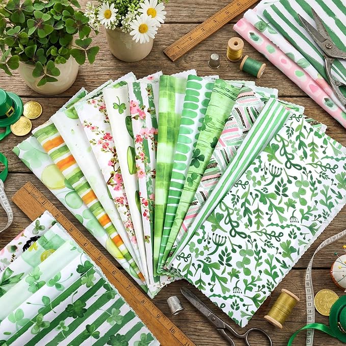20 Pcs 10''x10'' St. Patrick's Day Quilting Fabric Square Bundle Watercolor Irish Precuts Quiltted Fabric Shamrock Lucky Clover Printed Patchwork Supplies for Patchwork DIY Sewing Craft