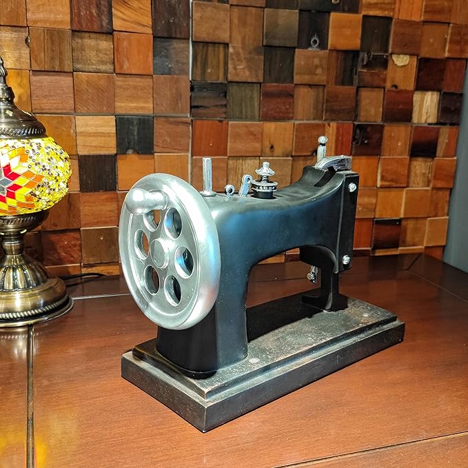 8.3''H Vintage Sewing Machine Model Figurine Retro Resin Needlework Decoration 70s 80s Nostalgic Tailor Design Antique Figurine for Clothing Shop, Café, Desk,Window Display Photography Props
