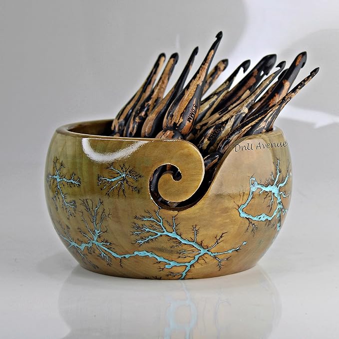 Wooden Yarn Bowl with Golden Design & 13-Piece Crochet Hook Set – Sizes 3.5mm to 12mm, Smooth Bamboo Crochet Hooks for Yarn, Ergonomic Knitting & Crochet Tools for Beginners & Experts