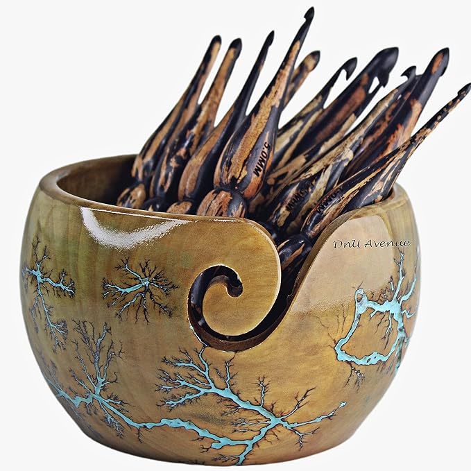 Wooden Yarn Bowl with Golden Design & 13-Piece Crochet Hook Set – Sizes 3.5mm to 12mm, Smooth Bamboo Crochet Hooks for Yarn, Ergonomic Knitting & Crochet Tools for Beginners & Experts