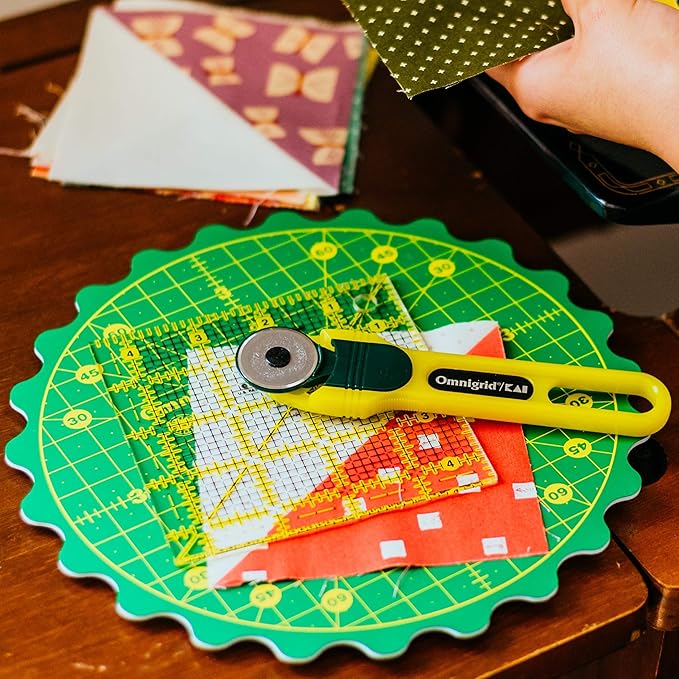 Omnigrid 8" 360 Rotating Self-Healing Cutting Mat