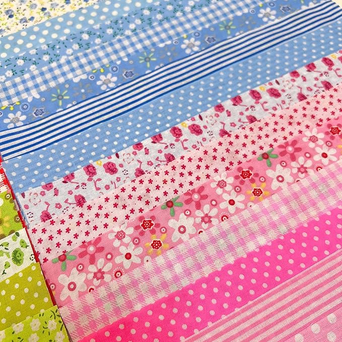 35Pcs 9.8" x 9.8"(25 * 25CM) Cotton Fabric DIY Making Supplies Quilting Patchwork Fabric Fat Quarter Bundles DIY for Quilting Cotton Patchwork Cushions (red/Green, 9.8" x 9.8")
