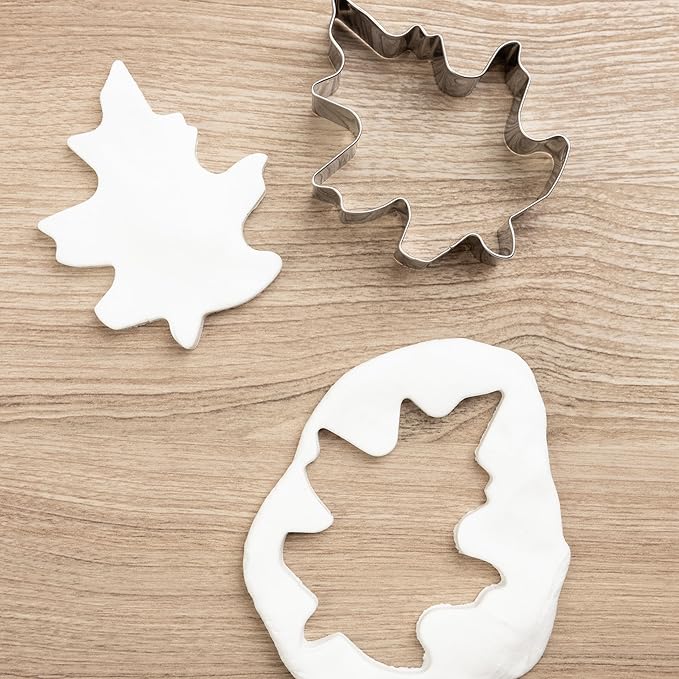 White Air Dry Foam Clay Total 8oz - Super Soft Modeling Clay for Kids Age 3-12, Ultra Light, Safe & Non-Toxic Molding Clay, Perfect for Arts & Crafts, Gift for Boys and Girls, 24-Set of 0.33oz Bags