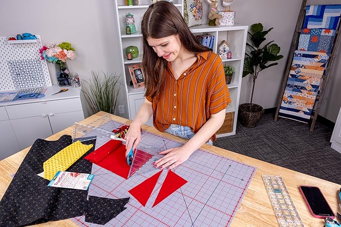 TrueCut Double Sided Self Healing Rotary Cutter Mat | Cutting Mat with 5 Layers of PVC Plastic | Self Healing Rotary Cutting Mat | Easy to See Markings (18"x24" Cutting Mat)