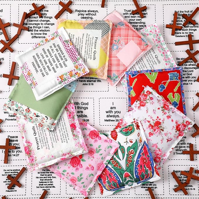Pocket Prayer Quilt Panel Squares with Small Wooden Crosses Mini Scripture Pocket Prayer Quilt for Friend Family Religious Spiritual Gift Easter Reward Gift(Scripture,Brown)
