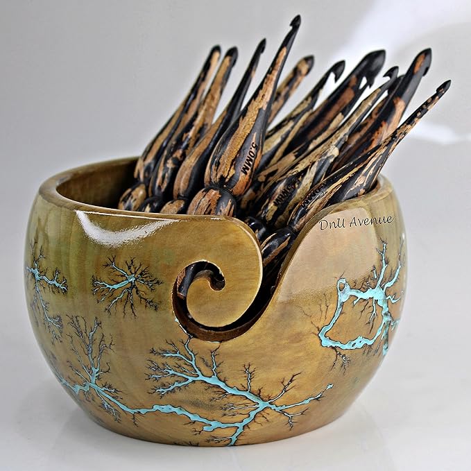 Wooden Yarn Bowl with Golden Design & 13-Piece Crochet Hook Set – Sizes 3.5mm to 12mm, Smooth Bamboo Crochet Hooks for Yarn, Ergonomic Knitting & Crochet Tools for Beginners & Experts