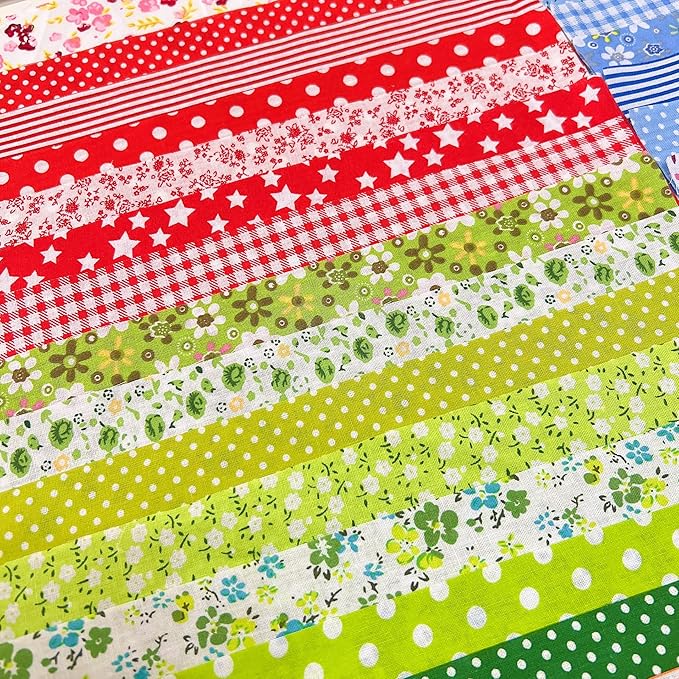 35Pcs 9.8" x 9.8"(25 * 25CM) Cotton Fabric DIY Making Supplies Quilting Patchwork Fabric Fat Quarter Bundles DIY for Quilting Cotton Patchwork Cushions (red/Green, 9.8" x 9.8")